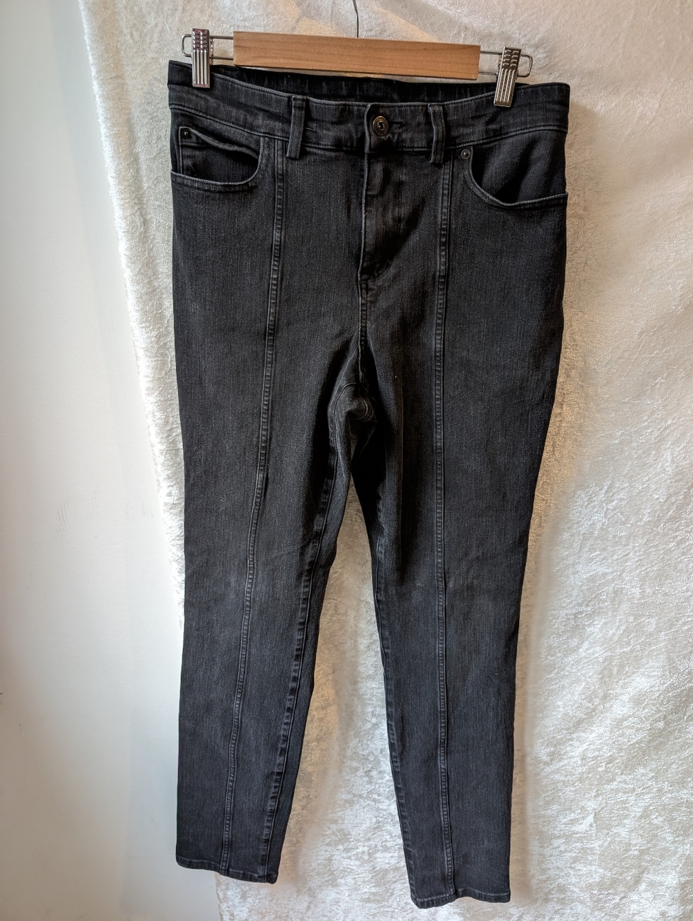 Duluth Trading High-rise Black Stretch Skinny Jeans Tapered Leg Leg Seams - Picture 4 of 7